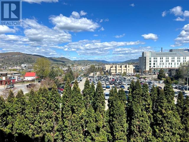 1801 - 32 Street Unit# 202, Condo with 2 bedrooms, 1 bathrooms and 1 parking in Vernon BC | Image 3