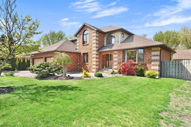 2760 Bouffard Rd, House detached with 3 bedrooms, 3 bathrooms and 11 parking in LaSalle ON | Image 1