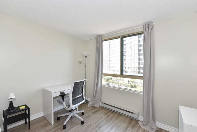 402 - 41 Markbrook Lane, Condo with 2 bedrooms, 2 bathrooms and 1 parking in Toronto ON | Image 17