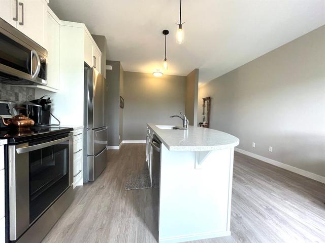 3 - 1576 Stafford Drive N, Home with 2 bedrooms, 3 bathrooms and 2 parking in Lethbridge AB | Image 10