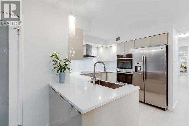 2703, - 1100 8 Avenue Sw, Condo with 2 bedrooms, 2 bathrooms and 2 parking in Calgary AB | Image 22