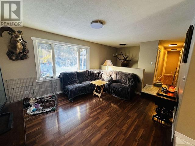 815 Beach Road, House detached with 4 bedrooms, 3 bathrooms and null parking in Bulkley Nechako B BC | Image 15