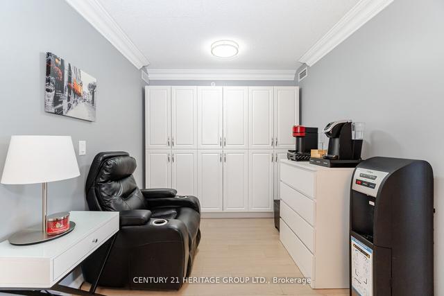 528 - 3091 Dufferin St, Condo with 3 bedrooms, 2 bathrooms and 1 parking in Toronto ON | Image 24