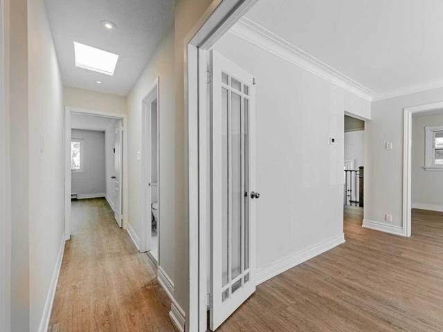 204 Alfred Ave, House detached with 3 bedrooms, 2 bathrooms and 5 parking in Toronto ON | Image 21