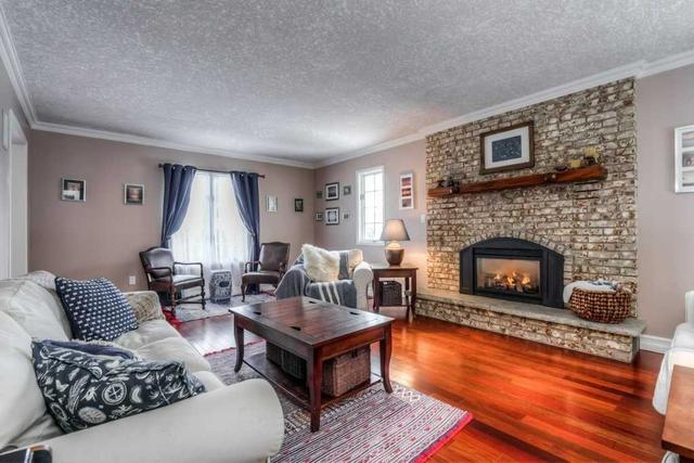 119 Grand River Blvd, House detached with 3 bedrooms, 3 bathrooms and 4 parking in Kitchener ON | Image 6