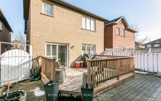 23 Ridgefield Crt, House detached with 4 bedrooms, 4 bathrooms and 4 parking in Brampton ON | Image 33