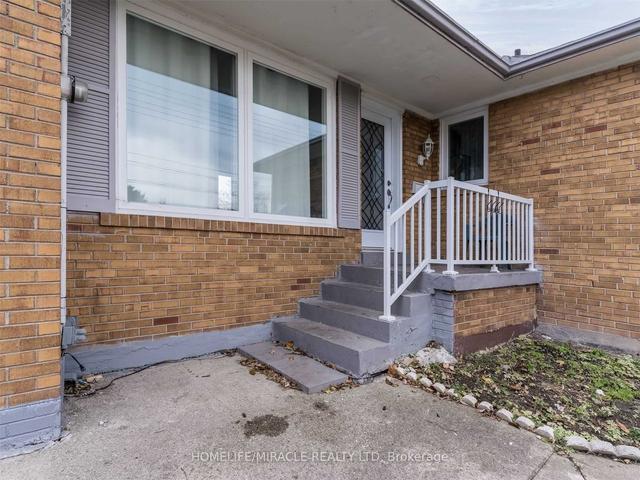 376 Third Line, House detached with 3 bedrooms, 1 bathrooms and 3 parking in Oakville ON | Image 3