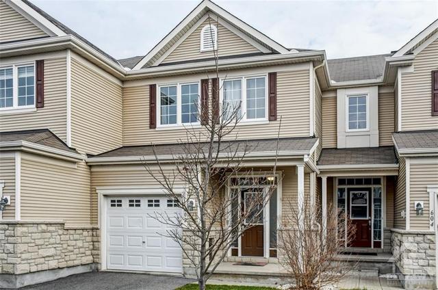 602 Pamplona Private, Townhouse with 3 bedrooms, 3 bathrooms and 2 parking in Ottawa ON | Image 2