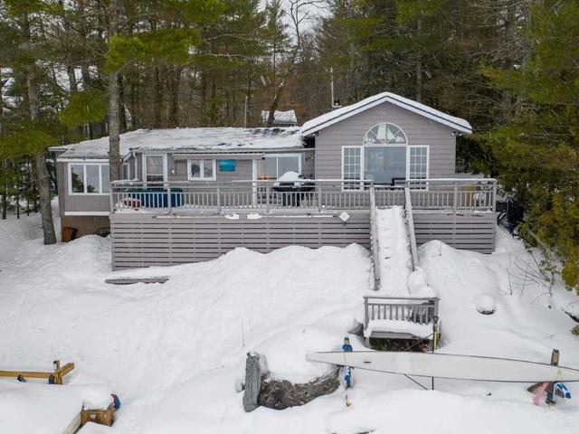 1048 Lawland Heights Rd, House detached with 2 bedrooms, 2 bathrooms and 6 parking in Gravenhurst ON | Image 1