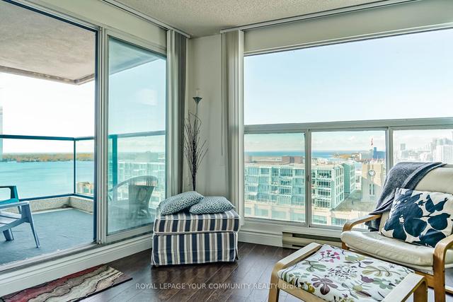 1909 - 77 Harbour Sq, Condo with 1 bedrooms, 1 bathrooms and 1 parking in Toronto ON | Image 25