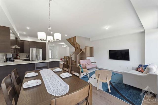 222 Zinnia Way, Townhouse with 4 bedrooms, 3 bathrooms and 2 parking in Ottawa ON | Image 11