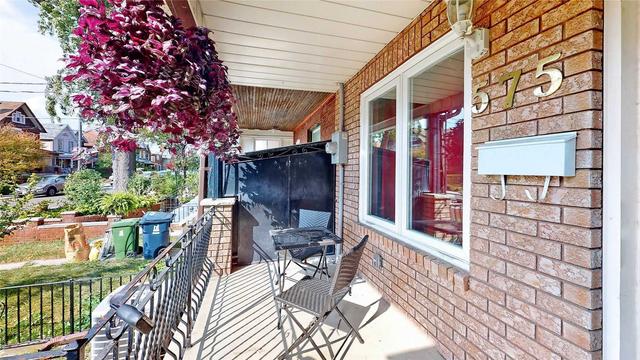 575 Concord Ave, House semidetached with 3 bedrooms, 3 bathrooms and 2 parking in Toronto ON | Image 22
