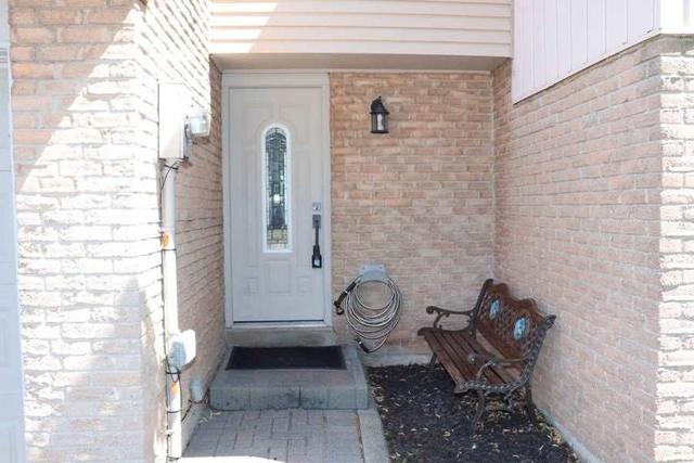 24 - 1528 Lancaster Dr, Townhouse with 3 bedrooms, 2 bathrooms and 2 parking in Oakville ON | Image 12