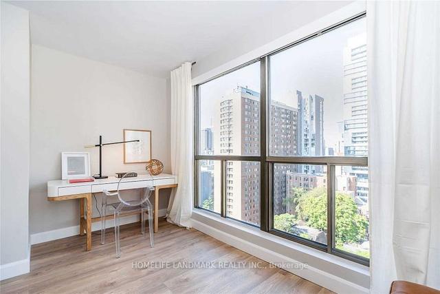 1401 - 298 Jarvis St, Condo with 1 bedrooms, 1 bathrooms and 0 parking in Toronto ON | Image 9