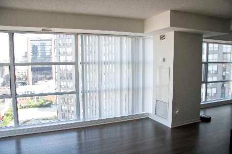 lph1705 - 11 St Joseph St, Condo with 2 bedrooms, 2 bathrooms and 2 parking in Toronto ON | Image 4