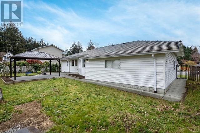 1630 Foxxwood Dr, House detached with 4 bedrooms, 2 bathrooms and 4 parking in Comox BC | Image 29