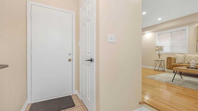 8 Timbertop Cres, House semidetached with 4 bedrooms, 3 bathrooms and 4 parking in Brampton ON | Image 24