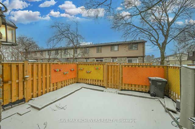 17 - 45 Hansen Rd N, Townhouse with 4 bedrooms, 2 bathrooms and 2 parking in Brampton ON | Image 32