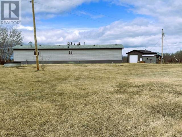 53066 Twp Rd 864, Home with 3 bedrooms, 2 bathrooms and 20 parking in Clear Hills AB | Image 32