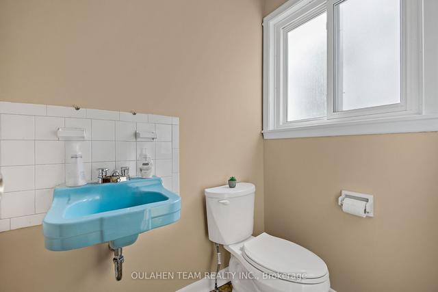 54 Tollerton Ave, House detached with 4 bedrooms, 3 bathrooms and 4 parking in Toronto ON | Image 6