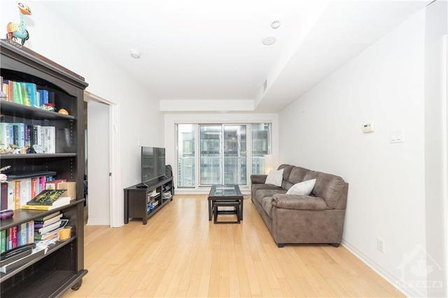 1902 - 242 Rideau Street, Condo with 2 bedrooms, 2 bathrooms and 1 parking in Ottawa ON | Image 10