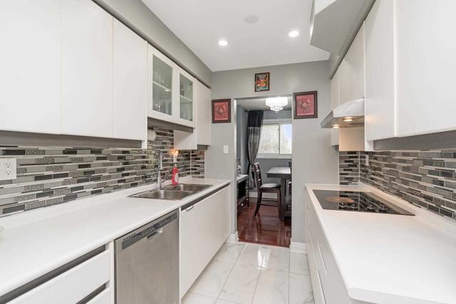 14 Greenwich Circ, Townhouse with 3 bedrooms, 3 bathrooms and 2 parking in Brampton ON | Image 32
