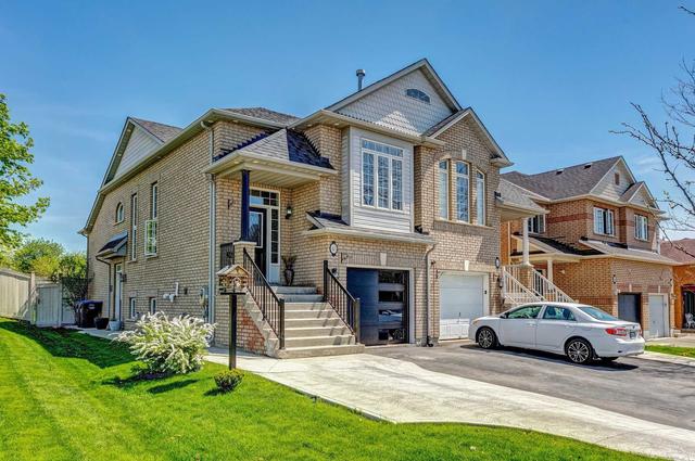 45 Sheepberry Terr, House semidetached with 3 bedrooms, 3 bathrooms and 4 parking in Brampton ON | Card Image