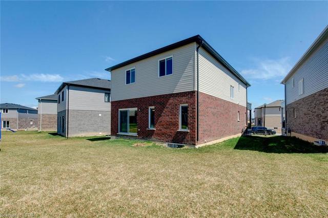 2439 Bennett Crossing, House detached with 4 bedrooms, 2 bathrooms and 4 parking in London ON | Image 42