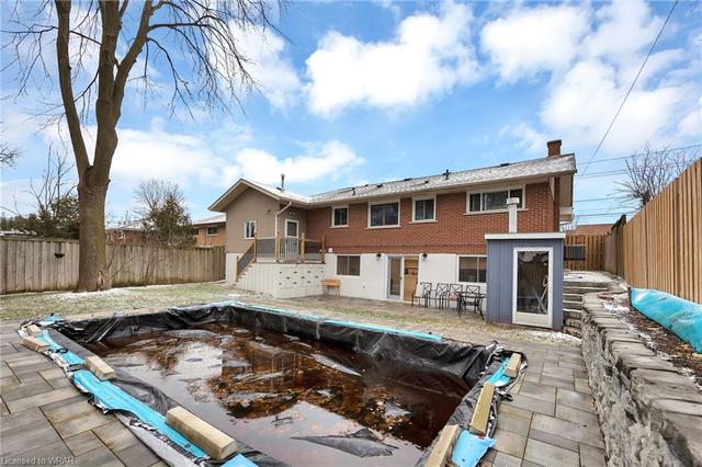 300 Westmount Road E, House detached with 4 bedrooms, 2 bathrooms and 8 parking in Kitchener ON | Image 20