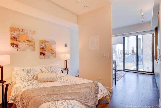1610 - 215 Queen St W, Condo with 0 bedrooms, 1 bathrooms and 0 parking in Toronto ON | Image 25