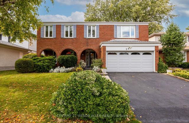 24 Darcy Magee Cres, House detached with 4 bedrooms, 3 bathrooms and 4 parking in Toronto ON | Image 12