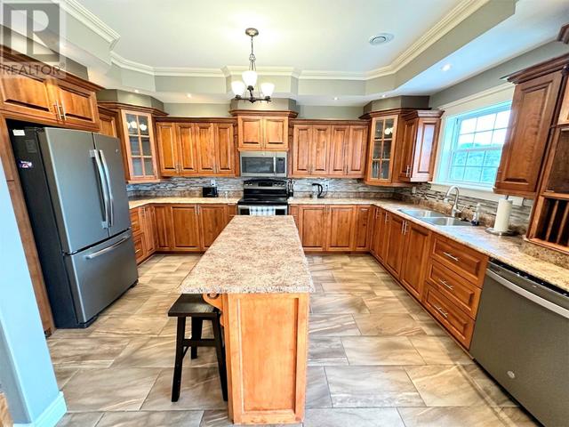 6 Parkside Crescent, House detached with 4 bedrooms, 3 bathrooms and null parking in Clarenville NL | Image 9