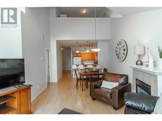 646 - 1088 Sunset Drive, Condo with 2 bedrooms, 2 bathrooms and 1 parking in Kelowna BC | Image 18