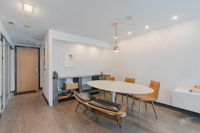 735 - 629 King St, Condo with 2 bedrooms, 2 bathrooms and 1 parking in Toronto ON | Image 17