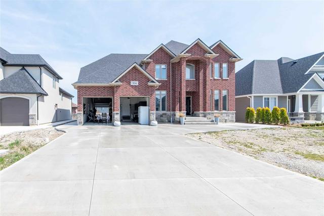 934 Chateau Ave, House detached with 4 bedrooms, 6 bathrooms and 10 parking in Windsor ON | Image 1
