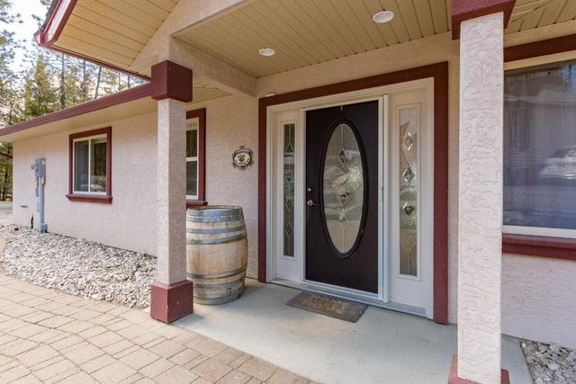 185 Peregrine Court, House detached with 2 bedrooms, 2 bathrooms and 3 parking in Okanagan Similkameen A BC | Image 52