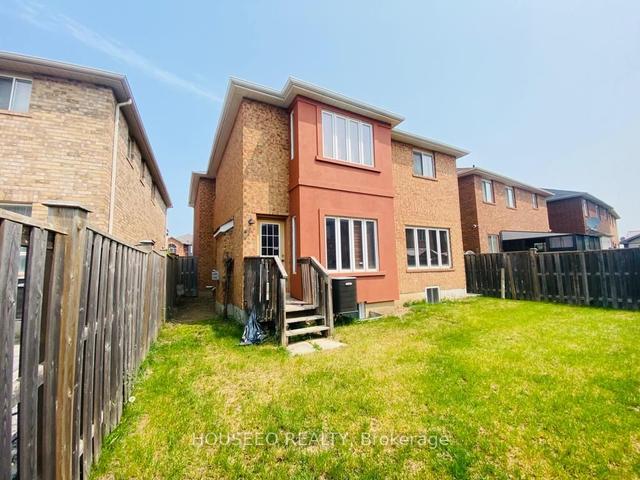 245 Valleyway Dr S, House detached with 4 bedrooms, 4 bathrooms and 3 parking in Brampton ON | Image 16