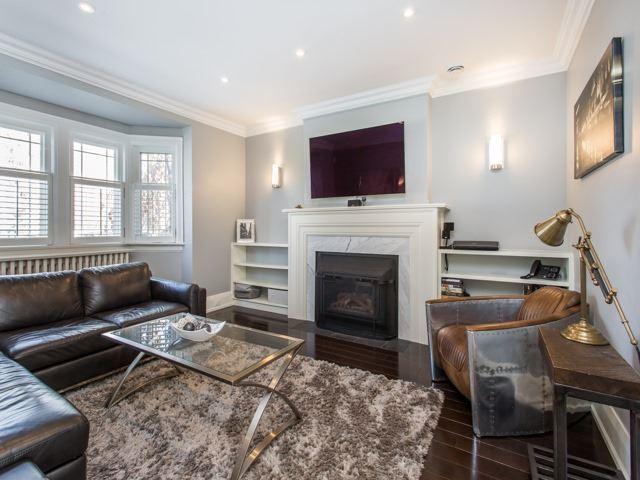 370 Rosewell Ave, House detached with 3 bedrooms, 3 bathrooms and 1 parking in Toronto ON | Image 2