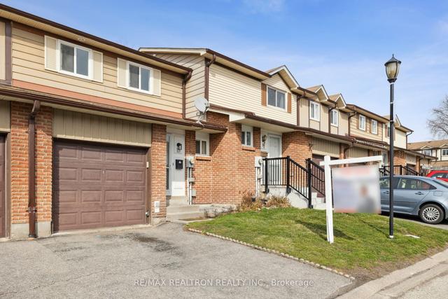 35 - 15 Parker Cres, Townhouse with 3 bedrooms, 4 bathrooms and 2 parking in Ajax ON | Image 1