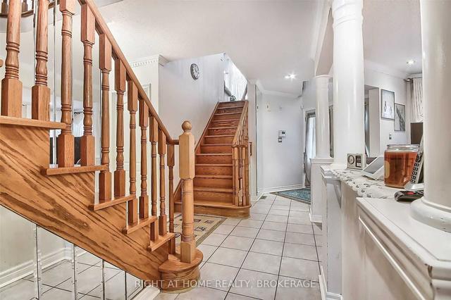 18 Highwood Rd, House detached with 4 bedrooms, 3 bathrooms and 4 parking in Brampton ON | Image 38