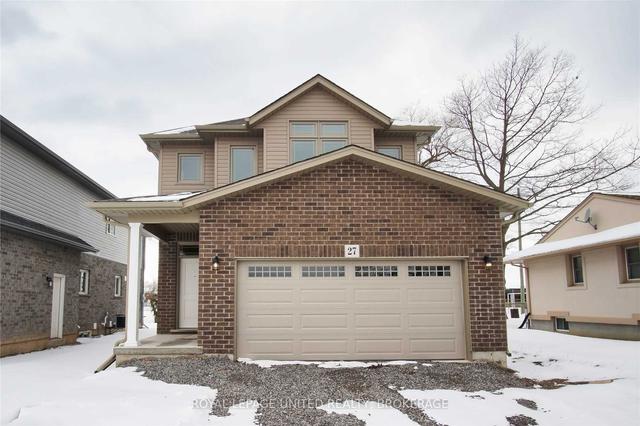 27 Mcmann Dr, House detached with 3 bedrooms, 4 bathrooms and 6 parking in Thorold ON | Image 1