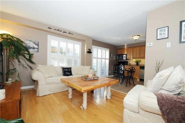 104 Stillwell Lane, House detached with 3 bedrooms, 3 bathrooms and 2 parking in Clarington ON | Image 6