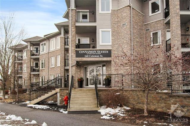 240 Coleman Street, Condo with 1 bedrooms, 1 bathrooms and 1 parking in Carleton Place ON | Image 2