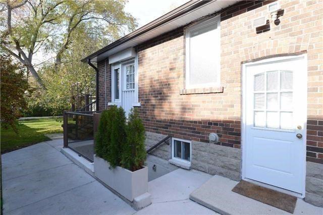 4 Twenty Fifth St N, House detached with 2 bedrooms, 1 bathrooms and 2 parking in Toronto ON | Image 17