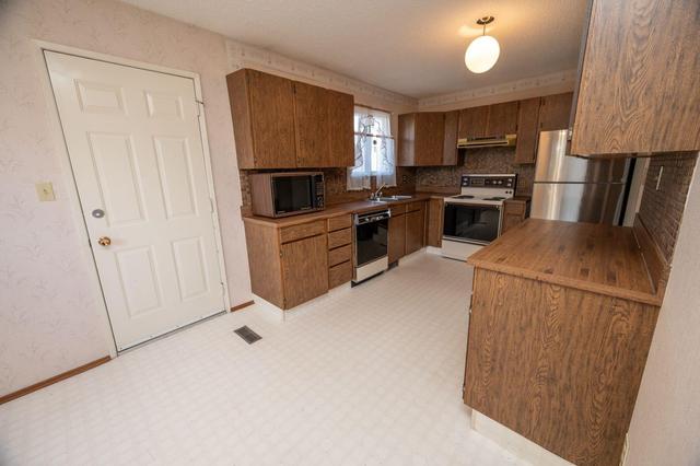 78 Greenham Drive, House detached with 5 bedrooms, 2 bathrooms and 2 parking in Red Deer AB | Image 9