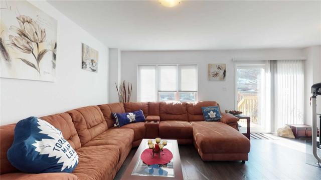 99 Frank's Way, House attached with 3 bedrooms, 2 bathrooms and 3 parking in Barrie ON | Image 15