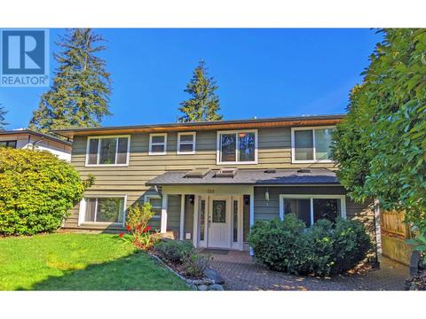 522 W 23rd Street, House detached with 5 bedrooms, 4 bathrooms and 4 parking in North Vancouver BC | Card Image