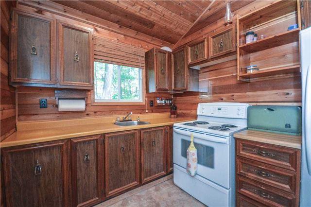 8572 Go Home Lake Shore, House detached with 3 bedrooms, 1 bathrooms and null parking in Georgian Bay ON | Image 3