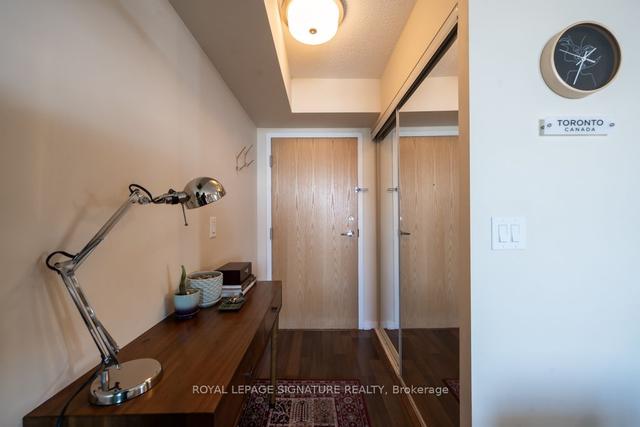 1007 - 38 Joe Shuster Way, Condo with 2 bedrooms, 2 bathrooms and 1 parking in Toronto ON | Image 12