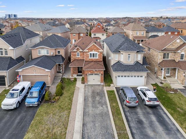 51 Hollybush Dr, House detached with 3 bedrooms, 4 bathrooms and 4 parking in Vaughan ON | Image 25